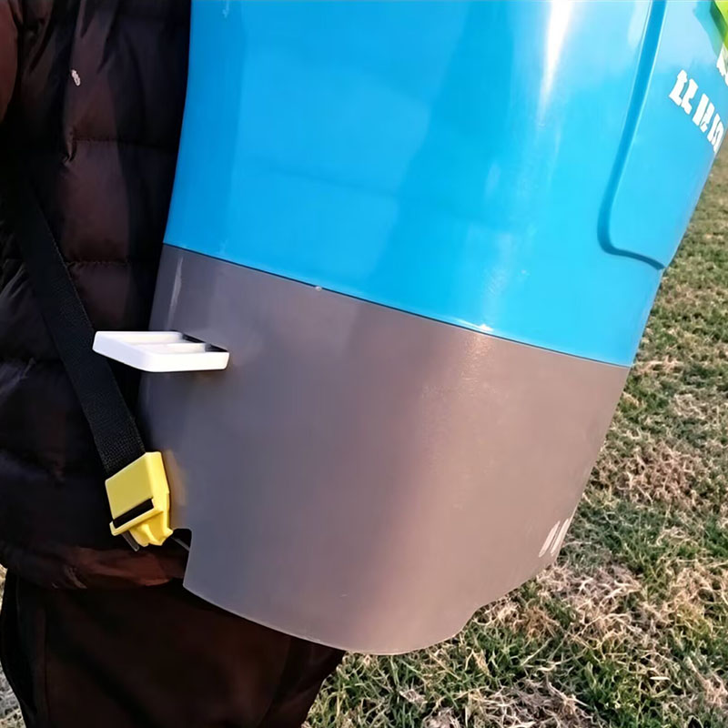 بخاخ ظهري متعدد الوظائف للرش ا - مراجعة Crop Sprayer Backpack وسعره
